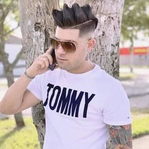 Meet your Posher, Marcos